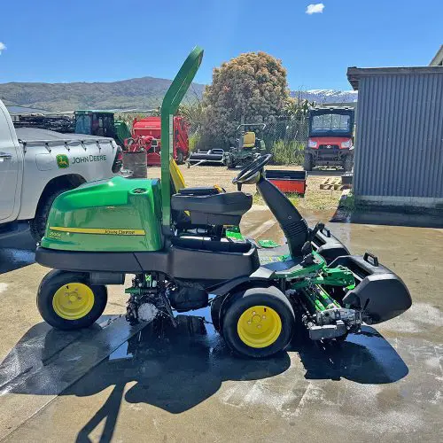John Deere 2500E